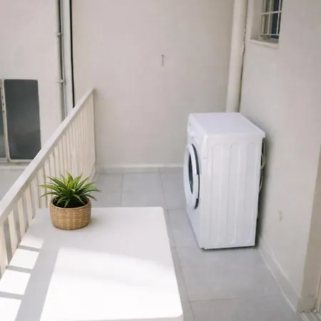 Corinth Central Studio Апартаменты *